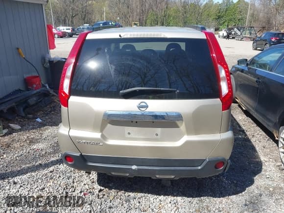 ✅ 2012 Nissan X-Trail • VIN: JN1AT18T8CW008528 • Лот: 42063573. Опубликован ранее на IAAI с пробегом 69 881 миль. Бесплатный доступ к архиву аукционных продаж из США и подробный отчёт об истории автомобиля на DreamBid. Изображение 17.