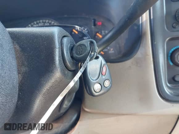 2003 Chevrolet Silverado 1500 LS с VIN 2GCEC19T531124550, выставлен на аукционе IAAI как лот 43063164 с пробегом 354 865 миль миль и . История ставок и продаж доступна на DreamBid. Изображение 11.