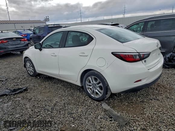 ✅ 2016 Scion iA • VIN: 3MYDLBZV6GY122981 • Lot: 95988375. Wystawiony na Copart z przebiegiem Nie podano. Bezpłatny archiwum sprzedaży aukcyjnych z USA i szczegółowy raport historii pojazdu na DreamBid. Zdjęcie 2.