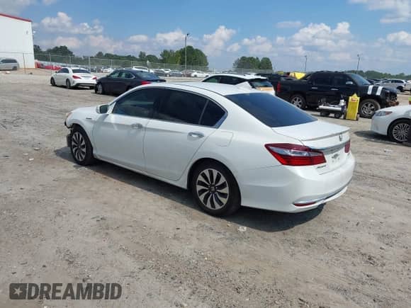 2017 Honda Accord EX-L z VIN JHMCR6F56HC011456, wystawiony jako IAAI lot #43142677 z przebiegiem 199 996 mil mil oraz . Historia ofert i sprzedaży dostępna na DreamBid. Obrazek 3.