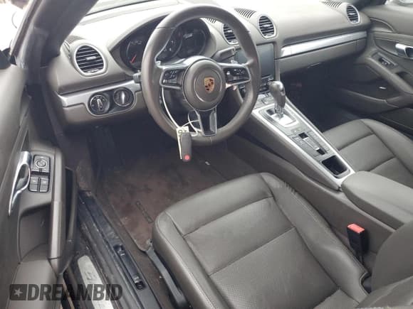 ✅ 2018 Porsche 718 Boxster • VIN: WP0CA2A81JS211076 • Lot: 74637194. Listed on Copart with Not provided. Free auction sales archive from the USA and detailed vehicle history report at DreamBid. Image 8.