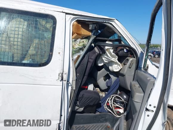 ✅ 2014 Ford Econoline Cargo Commercial • VIN: 1FTNE2EW6EDA43418 • Lot: 43246745. Listed on IAAI with 104,124 mi. Free auction sales archive from the USA and detailed vehicle history report at DreamBid. Image 5.