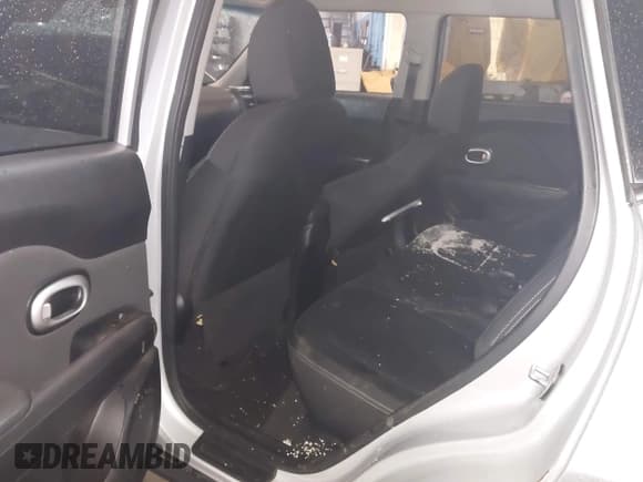 ✅ 2014 Kia Soul • VIN: KNDJN2A26E7705241 • Lot: 42230601. Listed on IAAI with 105,764 mi. Free auction sales archive from the USA and detailed vehicle history report at DreamBid. Image 8.