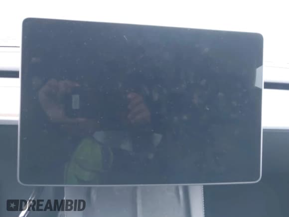 ✅ 2023 Tesla Model Y Long Range • VIN: 7SAYGDEE5PA063097 • Lot: 42171871. Listed on IAAI with Not provided. Free auction sales archive from the USA and detailed vehicle history report at DreamBid. Image 18.