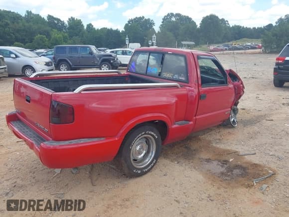 ✅ 1997 Chevrolet S-10 • VIN: 1GCCS14X5V8121295 • Лот: 42712175. Опубликован ранее на IAAI с пробегом 193 612 миль. Бесплатный доступ к архиву аукционных продаж из США и подробный отчёт об истории автомобиля на DreamBid. Изображение 4.