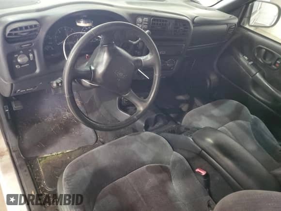 2001 Chevrolet Blazer LT с VIN 1GNDT13W91K224444, выставлен на аукционе Copart как лот 81615015 с пробегом 225 699 миль миль и Списание • Salvage title. История ставок и продаж доступна на DreamBid. Изображение 8.