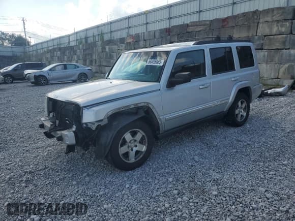 ✅ 2010 Jeep Commander Sport • VIN: 1J4RG4GK3AC125683 • Лот: 66455985. Опубликован ранее на Copart с пробегом 156 671 миль. Бесплатный доступ к архиву аукционных продаж из США и подробный отчёт об истории автомобиля на DreamBid. Изображение 1.