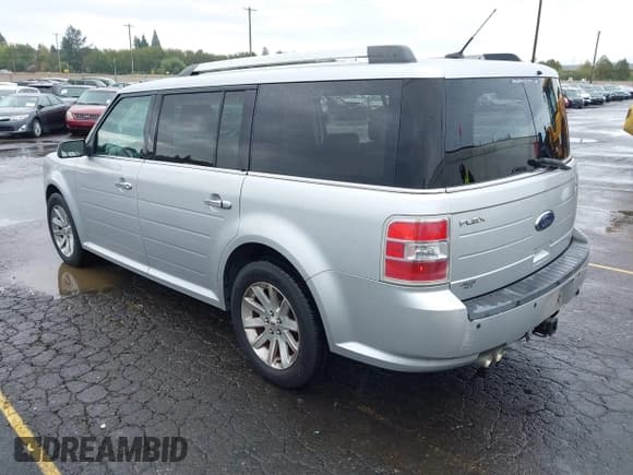 ✅ 2012 Ford Flex SEL • VIN: 2FMGK5CC5CBD01003 • Lot: 43363664. Listed on IAAI with 131,784 mi. Free auction sales archive from the USA and detailed vehicle history report at DreamBid. Image 3.