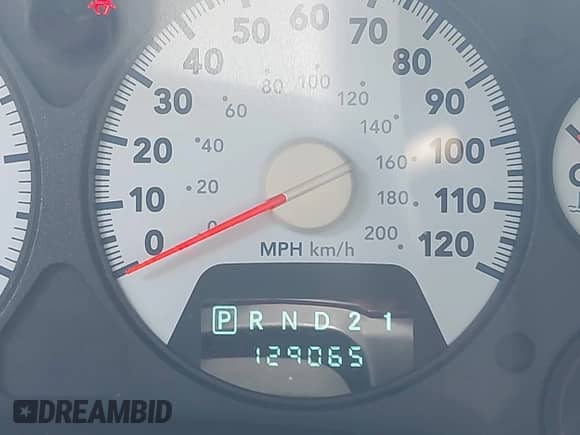 2007 Dodge 1500 ST z VIN 1D7HA18K17J628431, wystawiony jako IAAI lot #42890384 z przebiegiem 129 065 mil mil oraz . Historia ofert i sprzedaży dostępna na DreamBid. Obrazek 7.