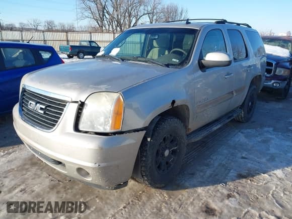 ✅ 2007 GMC Yukon • VIN: 1GKFK13J67R100614 • Lot: 41372795. Listed on IAAI with 227,944 mi. Free auction sales archive from the USA and detailed vehicle history report at DreamBid. Image 2.