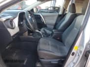 ✅ 2013 Toyota RAV4 LE • VIN: 2T3BFREV7DW024720 • Lot: 92299275. Wystawiony na Copart z przebiegiem 204 226 mil. Bezpłatny archiwum sprzedaży aukcyjnych z USA i szczegółowy raport historii pojazdu na DreamBid. Zdjęcie 7.