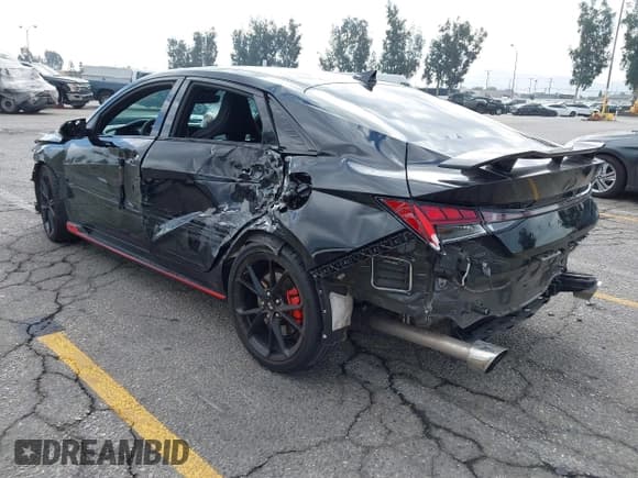 ✅ 2025 Hyundai Elantra • VIN: KMHLW4DK0SU032145 • Lot: 43404109. Listed on IAAI with 8,776 mi. Free auction sales archive from the USA and detailed vehicle history report at DreamBid. Image 3.