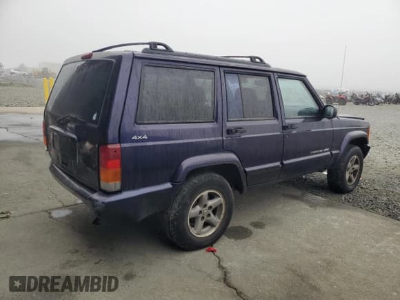 ✅ 1999 Jeep Cherokee Sport • VIN: 1J4FF68S2XL588228 • Лот: 90649215. Опубликован ранее на Copart с пробегом 261 555 миль. Бесплатный доступ к архиву аукционных продаж из США и подробный отчёт об истории автомобиля на DreamBid. Изображение 3.