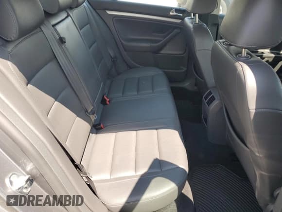 ✅ 2008 Volkswagen Jetta Wolfsburg Edition • VIN: 3VWRA71K88M193744 • Lot: 65385695. Listed on Copart with 94,705 mi. Free auction sales archive from the USA and detailed vehicle history report at DreamBid. Image 10.