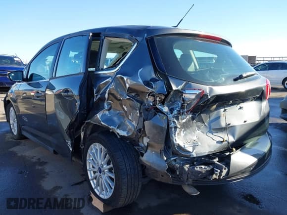 ✅ 2016 Ford C-Max SEL • VIN: 1FADP5CU6GL114107 • Lot: 41688248. Wystawiony na IAAI z przebiegiem 136 911 mil. Bezpłatny archiwum sprzedaży aukcyjnych z USA i szczegółowy raport historii pojazdu na DreamBid. Zdjęcie 6.