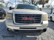 ✅ 2007 GMC Sierra 2500HD SLE1 • VIN: 1GTHK29K87E546264 • Лот: 50821075. Опубликован ранее на Copart с пробегом 200 002 миль. Бесплатный доступ к архиву аукционных продаж из США и подробный отчёт об истории автомобиля на DreamBid. Изображение 5.