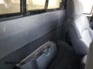 ✅ 2003 Chevrolet S-10 LS • VIN: 1GCCS19X238258362 • Лот: 85661834. Опубликован ранее на Copart с пробегом 167 841 миль. Бесплатный доступ к архиву аукционных продаж из США и подробный отчёт об истории автомобиля на DreamBid. Изображение 11.