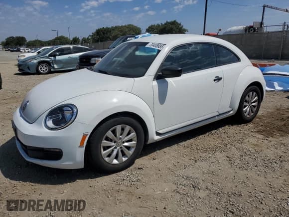 ✅ 2016 Volkswagen Beetle Classic • VIN: 3VWF17AT7GM602309 • Lot: 70408885. Listed on Copart with 136,683 mi. Free auction sales archive from the USA and detailed vehicle history report at DreamBid. Image 1.