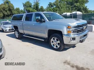 ✅ 2019 Chevrolet Silverado 2500HD LTZ • VIN: 1GC1KTEY4KF281136 • Лот: 43086331. Опубликован ранее на IAAI с пробегом 68 310 миль. Бесплатный доступ к архиву аукционных продаж из США и подробный отчёт об истории автомобиля на DreamBid. Изображение 1.