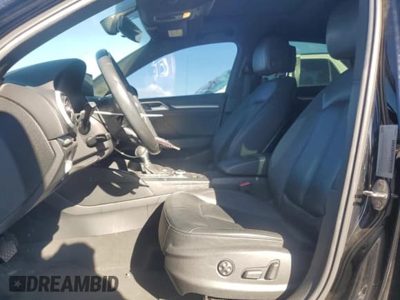 ✅ 2017 Audi A3 Premium • VIN: WAUB8GFF8H1059483 • Lot: 86192975. Wystawiony na Copart z przebiegiem 80 569 mil. Bezpłatny archiwum sprzedaży aukcyjnych z USA i szczegółowy raport historii pojazdu na DreamBid. Zdjęcie 7.