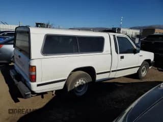 ✅ 1990 Mitsubishi Mighty Max • VIN: JA7FL24W3LP007688 • Lot: 42651005. Wystawiony na Copart z przebiegiem 265 379 mil. Bezpłatny archiwum sprzedaży aukcyjnych z USA i szczegółowy raport historii pojazdu na DreamBid. Zdjęcie 3.