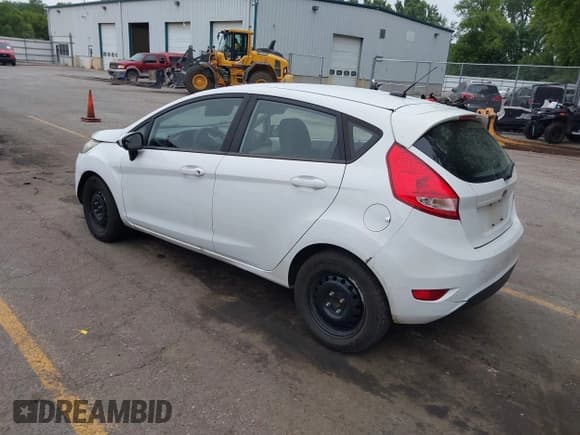 ✅ 2013 Ford Fiesta S • VIN: 3FADP4TJ1DM222984 • Lot: 42766623. Listed on IAAI with 228,073 mi. Free auction sales archive from the USA and detailed vehicle history report at DreamBid. Image 3.