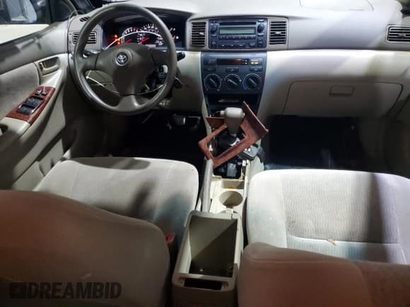 ✅ 2005 Toyota Corolla CE • VIN: 2T1BR30E75C335247 • Lot: 92727495. Wystawiony na Copart z przebiegiem 140 389 mil. Bezpłatny archiwum sprzedaży aukcyjnych z USA i szczegółowy raport historii pojazdu na DreamBid. Zdjęcie 8.