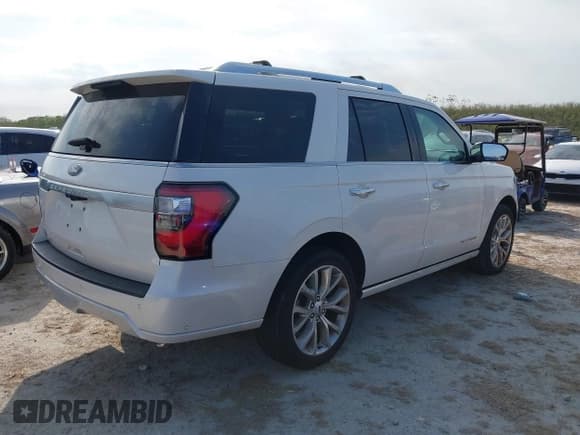 ✅ 2018 Ford Expedition Platinum • VIN: 1FMJU1LT3JEA51867 • Лот: 40509097. Опубликован ранее на IAAI с пробегом Не указан. Бесплатный доступ к архиву аукционных продаж из США и подробный отчёт об истории автомобиля на DreamBid. Изображение 4.