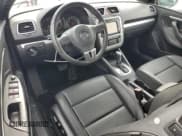 ✅ 2012 Volkswagen Eos Komfort • VIN: WVWBW7AH9CV017343 • Lot: 91762715. Listed on Copart with 26,257 mi. Free auction sales archive from the USA and detailed vehicle history report at DreamBid. Image 8.