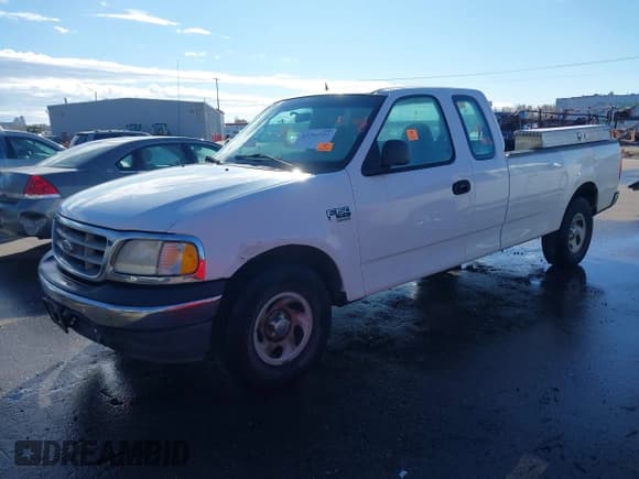 ✅ 2000 Ford F-150 XL • VIN: 1FTRX17W0YNC41025 • Лот: 43797727. Опубликован ранее на IAAI с пробегом Не указан. Бесплатный доступ к архиву аукционных продаж из США и подробный отчёт об истории автомобиля на DreamBid. Изображение 2.