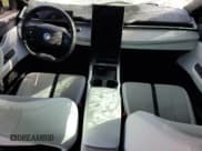 ✅ 2023 Fisker Ocean Ultra • VIN: VCF1UBU27PG008968 • Lot: 58032005. Wystawiony na Copart z przebiegiem Nie podano. Bezpłatny archiwum sprzedaży aukcyjnych z USA i szczegółowy raport historii pojazdu na DreamBid. Zdjęcie 8.