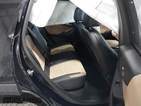 ✅ 2026 Chevrolet Equinox LS • VIN: 3GNAXSEG8TL211768 • Lot: 43141806. Wystawiony na IAAI z przebiegiem 1 175 mil. Bezpłatny archiwum sprzedaży aukcyjnych z USA i szczegółowy raport historii pojazdu na DreamBid. Zdjęcie 8.