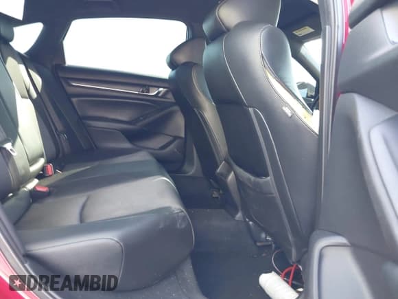 ✅ 2022 Honda Accord Sport • VIN: 1HGCV1F36NA039877 • Lot: 43562320. Wystawiony na IAAI z przebiegiem 60 273 mil. Bezpłatny archiwum sprzedaży aukcyjnych z USA i szczegółowy raport historii pojazdu na DreamBid. Zdjęcie 8.