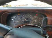 ✅ 2002 Chevrolet Suburban Z71 • VIN: 3GNFK16Z92G352130 • Lot: 71944685. Listed on Copart with Not provided. Free auction sales archive from the USA and detailed vehicle history report at DreamBid. Image 9.