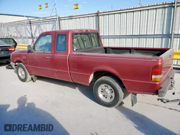 ✅ 1996 Ford Ranger XL • VIN: 1FTCR14A7TPB45771 • Лот: 86209005. Опубликован ранее на Copart с пробегом 199 542 миль. Бесплатный доступ к архиву аукционных продаж из США и подробный отчёт об истории автомобиля на DreamBid. Изображение 2.