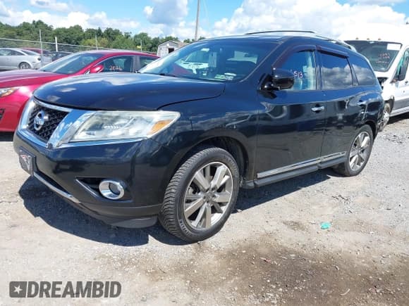 ✅ 2013 Nissan Pathfinder SV • VIN: 5N1AR2MM0DC656931 • Lot: 43086513. Listed on IAAI with 116,526 mi. Free auction sales archive from the USA and detailed vehicle history report at DreamBid. Image 2.