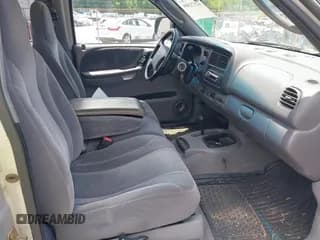 ✅ 2000 Dodge Dakota SLT • VIN: 1B7GG22X9YS744843 • Lot: 42371509. Wystawiony na IAAI z przebiegiem 184 968 mil. Bezpłatny archiwum sprzedaży aukcyjnych z USA i szczegółowy raport historii pojazdu na DreamBid. Zdjęcie 5.