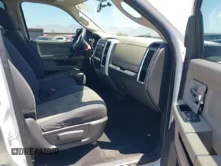 ✅ 2010 Dodge 1500 ST • VIN: 1D7RB1GP4AS138078 • Lot: 42528571. Wystawiony na IAAI z przebiegiem 182 387 mil. Bezpłatny archiwum sprzedaży aukcyjnych z USA i szczegółowy raport historii pojazdu na DreamBid. Zdjęcie 5.