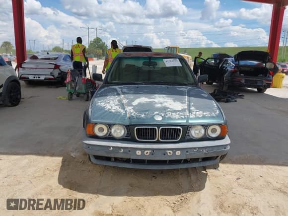 ✅ 1995 BMW 5 Series • VIN: WBAHE6326SGF31699 • Lot: 42581599. Listed on IAAI with 175,900 mi. Free auction sales archive from the USA and detailed vehicle history report at DreamBid. Image 6.