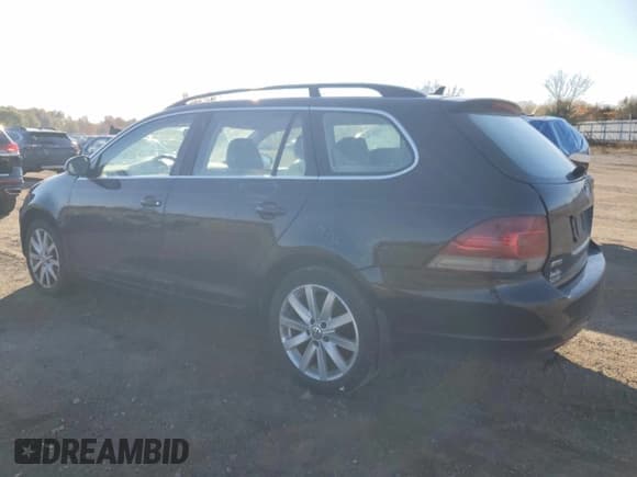 ✅ 2014 Volkswagen Jetta S • VIN: 3VWPP7AJ5EM611203 • Лот: 90845805. Опубликован ранее на Copart с пробегом 91 385 миль. Бесплатный доступ к архиву аукционных продаж из США и подробный отчёт об истории автомобиля на DreamBid. Изображение 2.