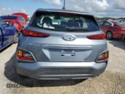 ✅ 2019 Hyundai Kona SE • VIN: KM8K12AA2KU207408 • Лот: 75700534. Опубликован ранее на Copart с пробегом 26 212 миль. Бесплатный доступ к архиву аукционных продаж из США и подробный отчёт об истории автомобиля на DreamBid. Изображение 6.