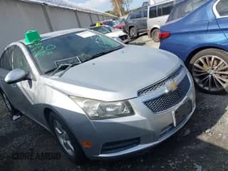 ✅ 2014 Chevrolet Cruze 1LT • VIN: 1G1PC5SB5E7431796 • Лот: 43197703. Опубликован ранее на IAAI с пробегом 74 339 миль. Бесплатный доступ к архиву аукционных продаж из США и подробный отчёт об истории автомобиля на DreamBid. Изображение 1.