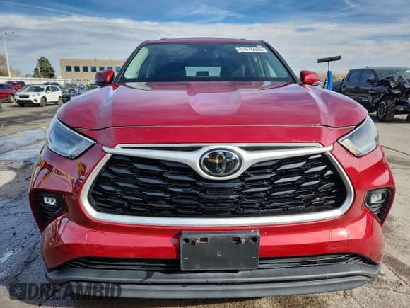 ✅ 2021 Toyota Highlander LE • VIN: 5TDBZRBH3MS534294 • Lot: 91676525. Listed on Copart with 37,707 mi. Free auction sales archive from the USA and detailed vehicle history report at DreamBid. Image 5.