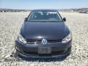 ✅ 2017 Volkswagen Golf S • VIN: 3VW117AU9HM070212 • Lot: 64227235. Wystawiony na Copart z przebiegiem 36 916 mil. Bezpłatny archiwum sprzedaży aukcyjnych z USA i szczegółowy raport historii pojazdu na DreamBid. Zdjęcie 5.
