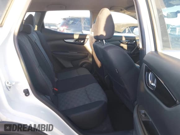 ✅ 2017 Nissan Rogue S • VIN: JN1BJ1CR9HW143093 • Лот: 41458541. Опубликован ранее на IAAI с пробегом 67 228 миль. Бесплатный доступ к архиву аукционных продаж из США и подробный отчёт об истории автомобиля на DreamBid. Изображение 8.