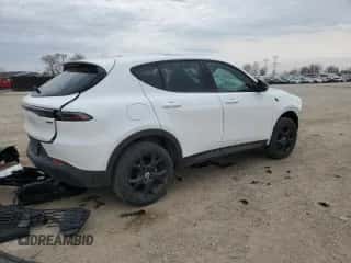 2023 Dodge Hornet GT Plus с VIN ZACNDFBNXP3A04882, выставлен на аукционе Copart как лот 50923945 с пробегом 38 069 миль миль и Списание • Salvage title. История ставок и продаж доступна на DreamBid. Изображение 3.