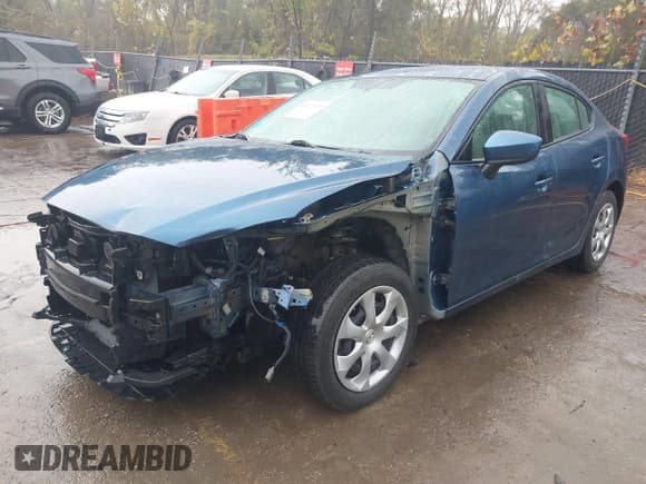 ✅ 2017 Mazda 3 Sport • VIN: 3MZBN1U72HM102705 • Lot: 43523735. Listed on IAAI with 186,365 mi. Free auction sales archive from the USA and detailed vehicle history report at DreamBid. Image 18.
