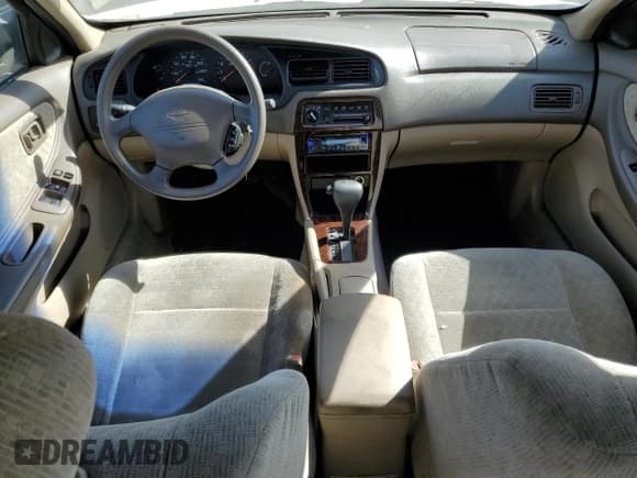 ✅ 2001 Nissan Altima GXE • VIN: 1N4DL01D61C157418 • Lot: 74142864. Wystawiony na Copart z przebiegiem 138 369 mil. Bezpłatny archiwum sprzedaży aukcyjnych z USA i szczegółowy raport historii pojazdu na DreamBid. Zdjęcie 8.