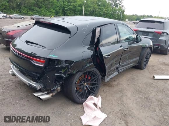 ✅ 2023 Porsche Macan S • VIN: WP1AG2A53PLB35745 • Lot: 42350670. Wystawiony na IAAI z przebiegiem 17 221 mil. Bezpłatny archiwum sprzedaży aukcyjnych z USA i szczegółowy raport historii pojazdu na DreamBid. Zdjęcie 4.