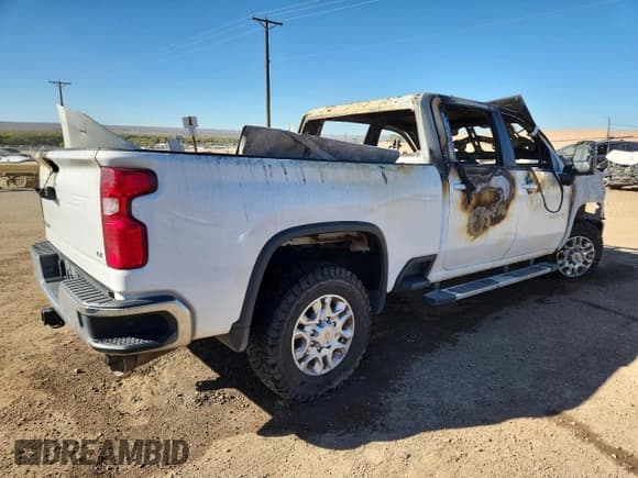 ✅ 2023 Chevrolet Silverado 2500HD LT • VIN: 1GC1YNEY5PF201957 • Лот: 90445075. Опубликован ранее на Copart с пробегом Не указан. Бесплатный доступ к архиву аукционных продаж из США и подробный отчёт об истории автомобиля на DreamBid. Изображение 3.